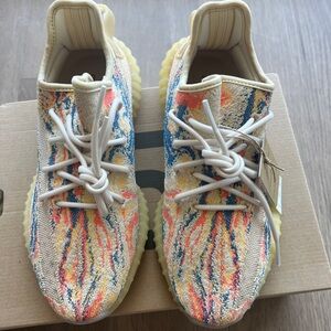 Yeezy 350 BOOST V2 in MX OAT